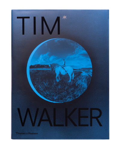 7번째 발간된 책 Shoot for the Moon 표지